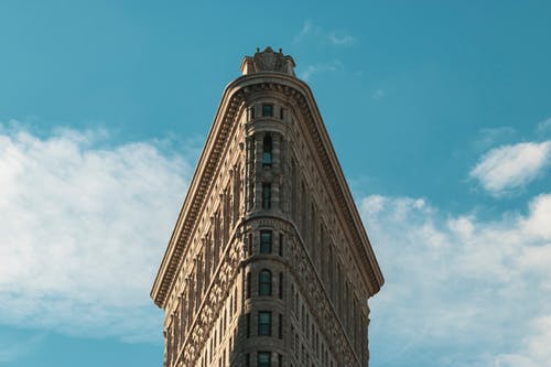 picture of the top of a building